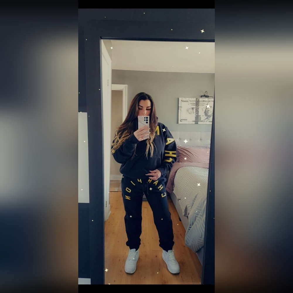 Meet your Posher, Alexandria